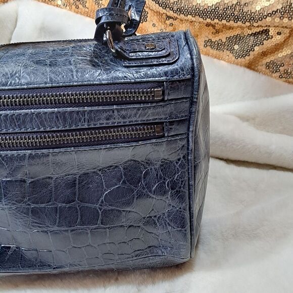 NWOT Alice + Olivia distressed Leather Bag EXCELLENT QUALITY - Picture 10 of 16